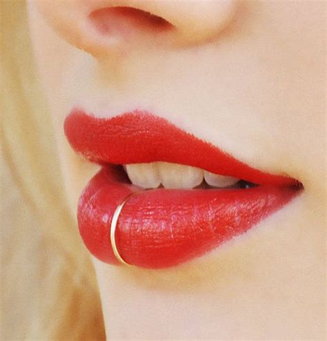 este tentador aro labial accesorios piercing labio piercings y piercing