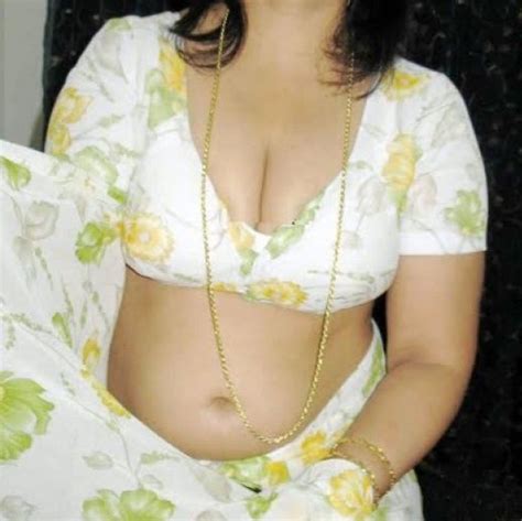 Bollywoodstarinfo Mallu Aunty Hot Big Boobs Pictres