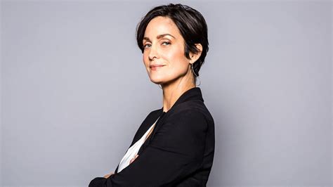 ‘jessica jones carrie anne moss opens up about playing marvel s first lesbian mtv