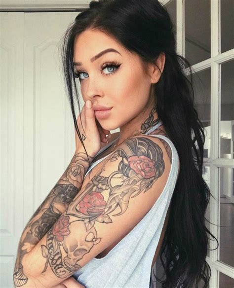 Красивые девушки с татуировками Девушки с татуировками 61 фото