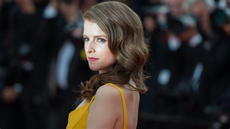 anna kendrick told to dress ‘sexier for ‘pitch perfect 3