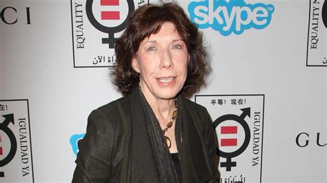 lily tomlin beyoncé sells too much “sex to teeny boppers sheknows