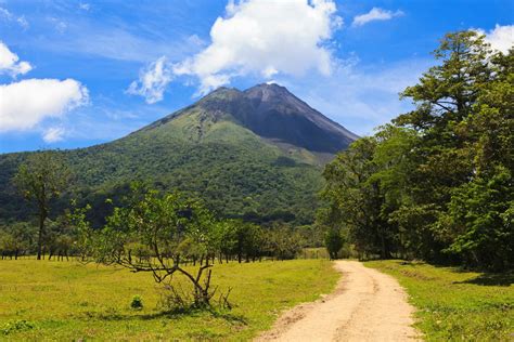 top hiking trails  arenal volcano national park recommendations  tours trips