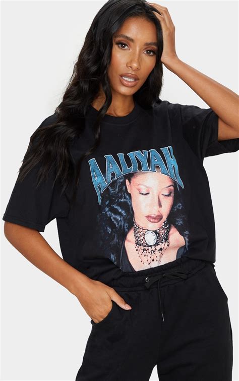 black aaliyah printed t shirt tops prettylittlething