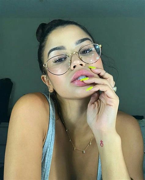 Pin By Jino On Girls With Glasses Girls With Glasses Juju Instagram