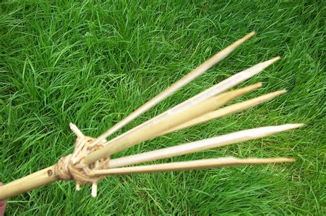 buzzard bushcraft bamboo fish spear