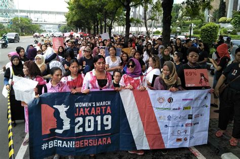 indonesian women coordinate gender activism online news la trobe
