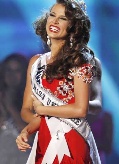 Image Mall Venezuelan Fernandez Wins Miss Universe 2009