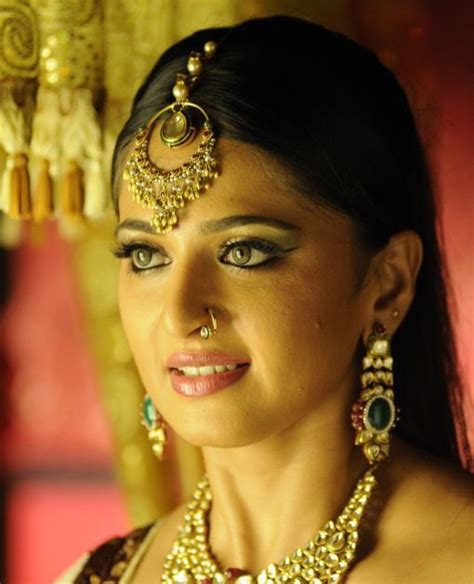 anushka shetty unseen close up photos bollywood stars
