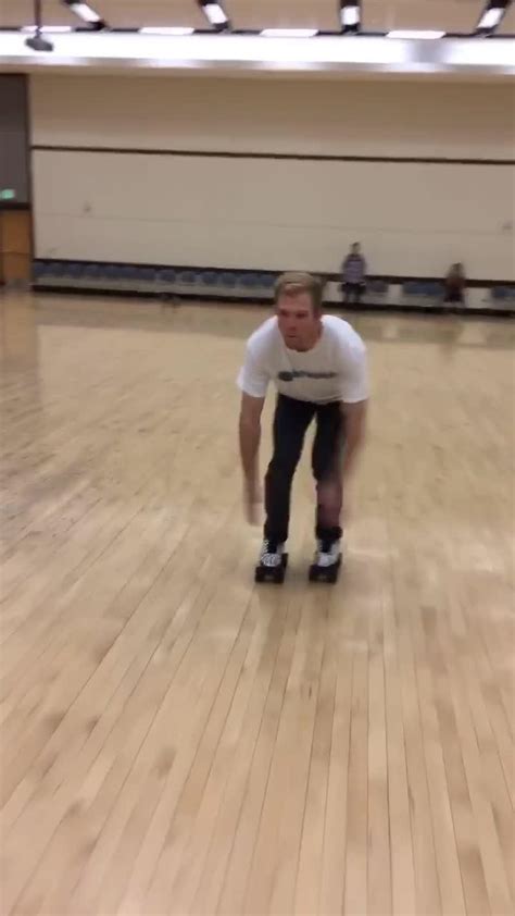 Guy Faceplants To The Floor Trying To Backflip While Rollerblading