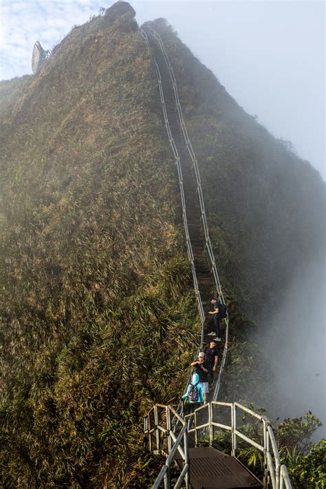 stairway  heaven hawaii haiku stairs hike  global stroll