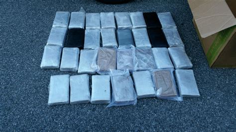 authorities seize   kilos  cocaine wbal radio
