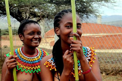 estimated 30 000 maidens attend reed dance zululand observer