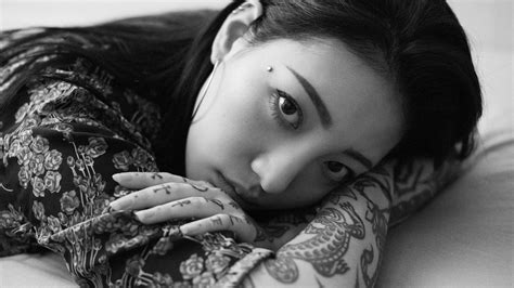 Inside The Illegal Subculture Of Female Korean Tattoo Artists