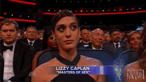lizzy caplan want find and share on giphy