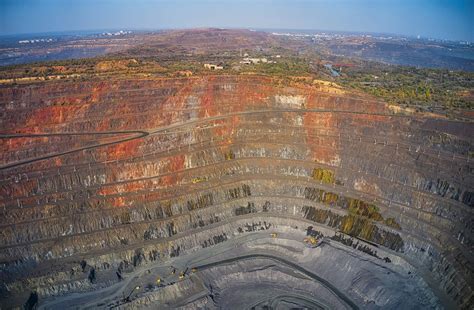 top  biggest gold mines   world abc dust