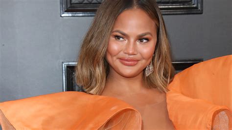 Chrissy Teigen Breaks Silence On Bullying Controversy How To Forgive