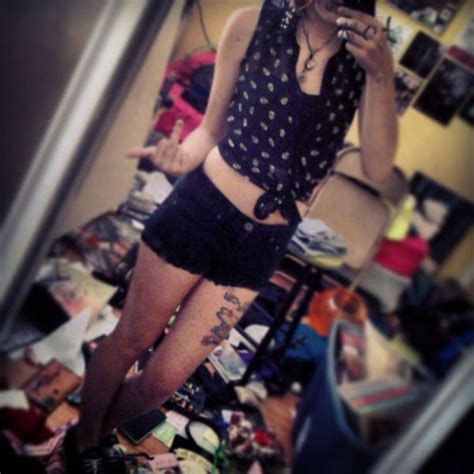 sexy girls who have really messy rooms 43 pics