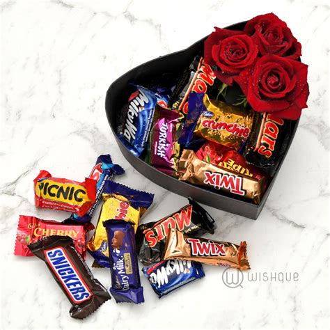 Chocolates And Roses Heart Box Wishque Sri Lanka S Premium Online