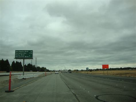 dsc mileage sign  interstate  east northgate blv flickr