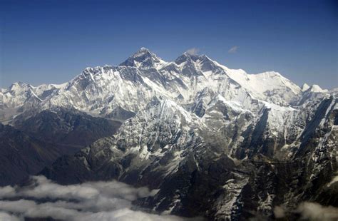 solo climbing  mount everest banned  spokesman review