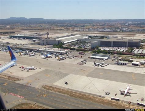 airport overview airport overview  view  palma de mallorca photo id
