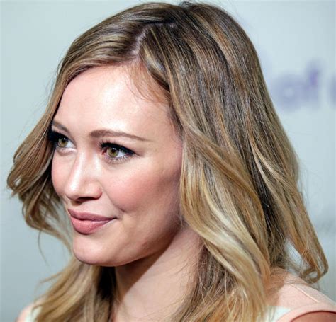hilary duff nude photo leak singer contacts fbi claims pics are fake the hollywood gossip