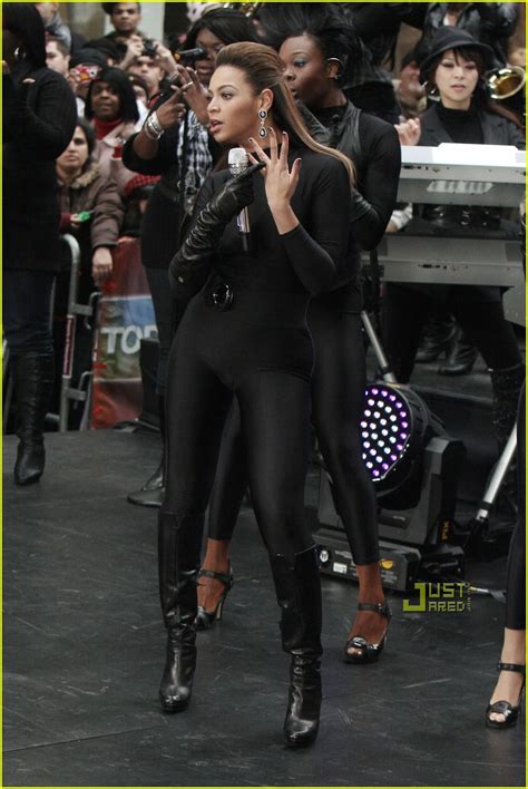 beyonce is skintight sexy photo 1566151 beyonce knowles pictures just jared