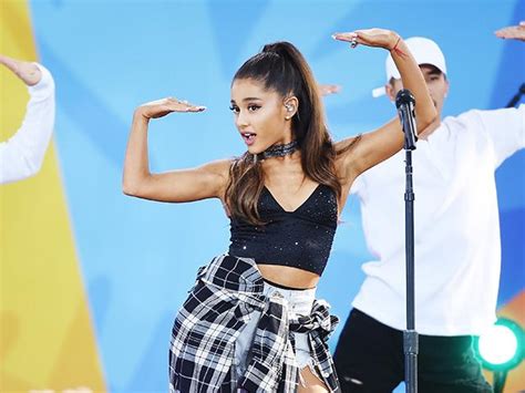 i tried ariana grande s two move workout women s health