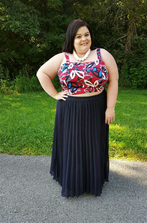 thestylesupreme plus size ootd eloquii crop top and maxi