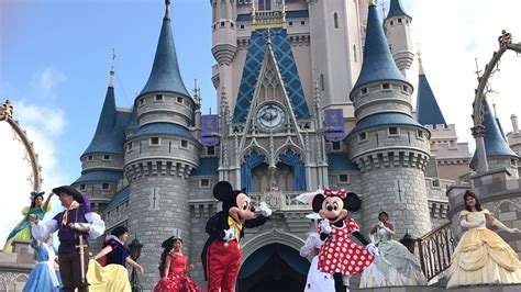Let The Magic Begin Opening The Park At Walt Disney World’s Magic