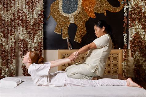 what is a thai massage and how is it done