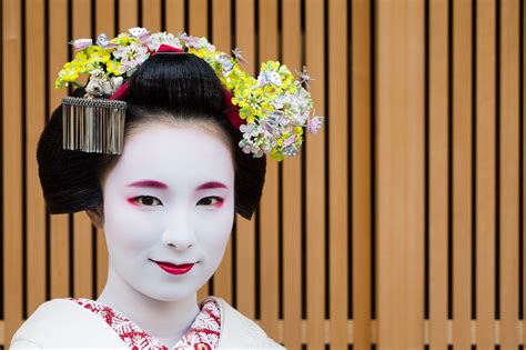 being a maiko discover kyoto