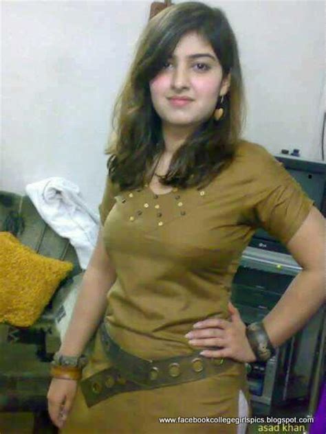 indian pakistani facebook beautiful college woman images 30 pics facebook college school