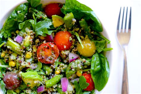 quinoa salad with summer vegetables