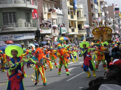 carnivals  ecuador  blog  world