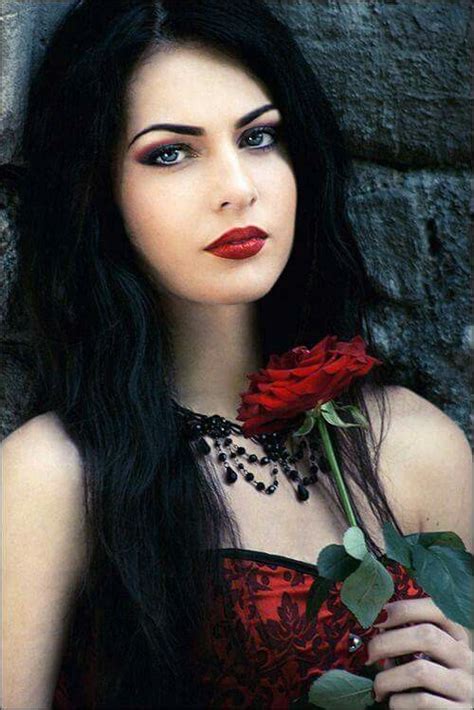 beautiful eyes gorgeous women gorgeous girl goth beauty dark beauty