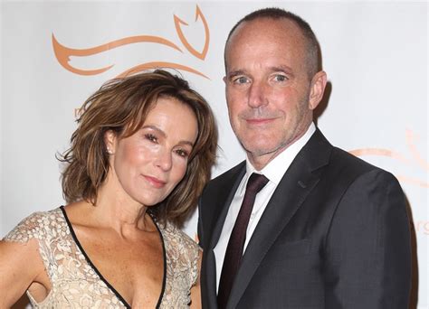 Jennifer Grey S Husband Files For Divorce After 19 Years Of Marriage