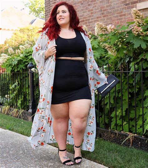plus size blogger curves curls and clothes curvy girl fashion plus
