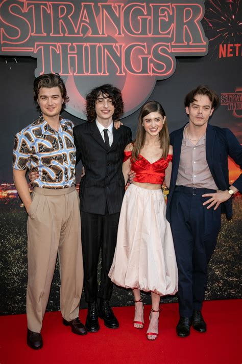 natalia dyer sexy at stranger things season 3 premiere