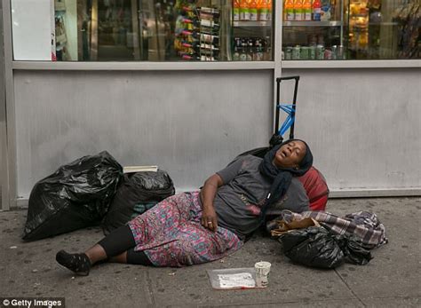 New York City Homeless People Surges By 40 Daily Mail