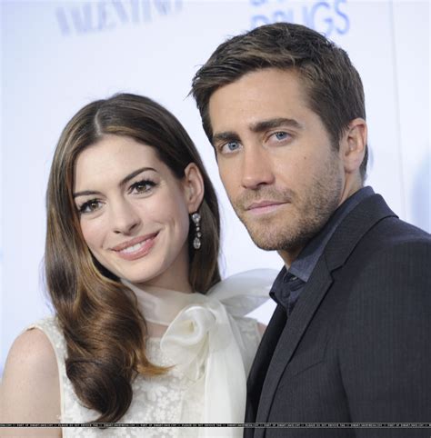 Weirdland Jake Gyllenhaal Anne Hathaway Talk Nudity In