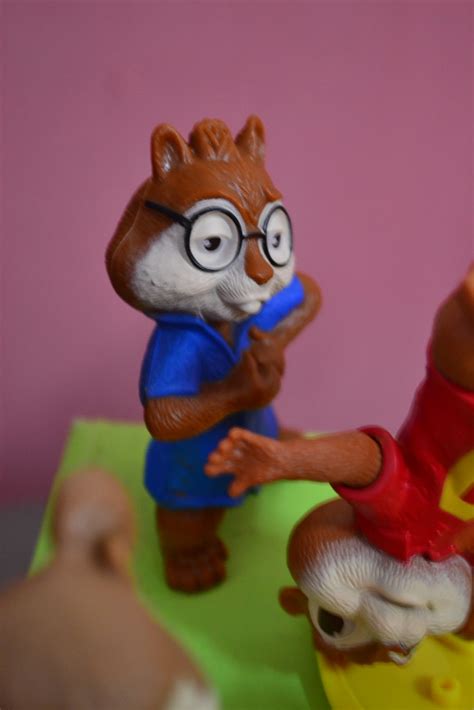 Totally Toys Alvin And The Chipmunks Chipwrecked Happy