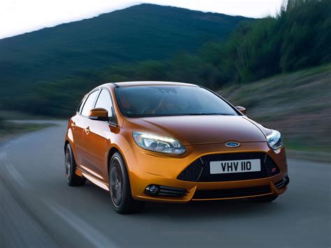 ford focus st shows   video road reality