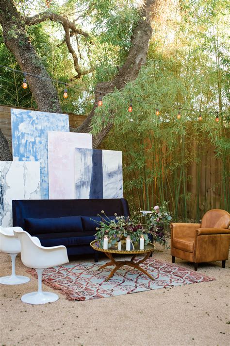 intimate courtyard reception  eclectic furniture