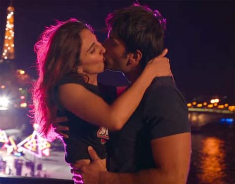 Befikre Trailer Has Ranveer Singh And Vaani Kapoor Kiss Each Other A