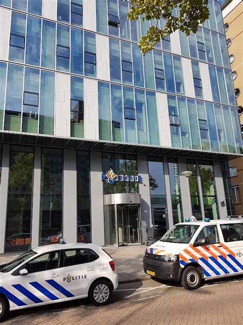 politiebureau zuidplein zuidplein   cn rotterdam nederland