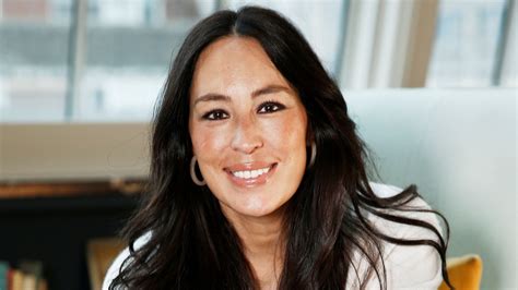 joanna gaines opens up about her mom guilt it paralyzes me