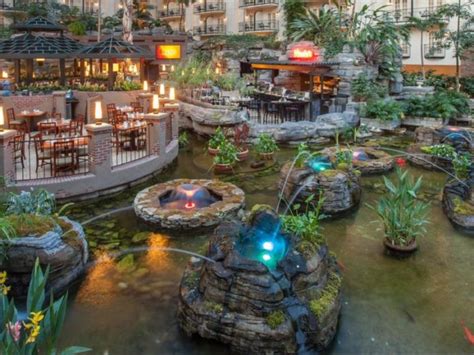 gaylord opryland resort  hold hiring event williamson source