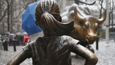 charging bull sculptor says fearless girl violated his copyright